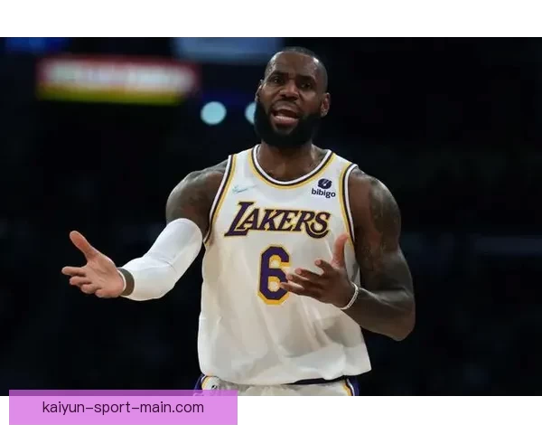 伊森三分球打破尴尬局面 母亲发推力挺霸气回怼质疑者